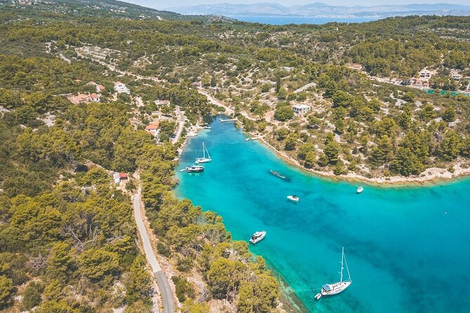 Adriatica Tour ( Blue Lagoon and Solta) From Trogir or Split - Maslinica