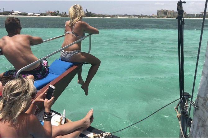 Adults Only Aruba Catalina Bay Small-Group Snorkel Sunset Sail - Intimate Group Size