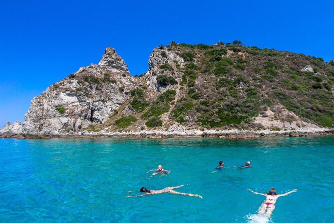 Adventure and Nature! Exciting Group Tour by Dinghy. - Snorkeling Equipment Included