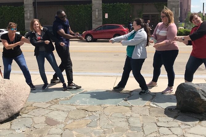 Adventurous Scavenger Hunt in El Paso by Wacky Walks - Engaging With the Remote Guide