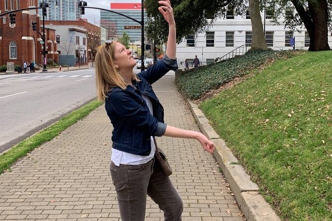 Adventurous Scavenger Hunt in Lincoln by 3Quest Challenge - Exploring Lincolns Highlights