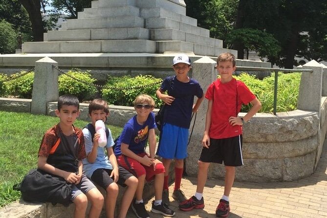 Adventurous Scavenger Hunt in Savannah by 3Quest Challenge - Downloading the Interactive App