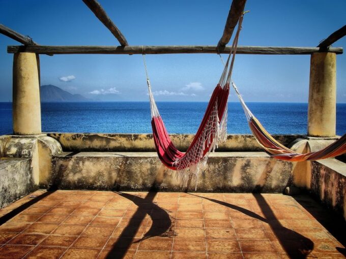Aeolian Islands: 8-Day Excursion Tour and Hotel Accomodation - Languages and Group Size