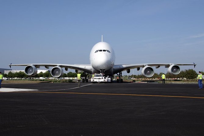 Aeroscopia Admission Ticket - Operating Hours