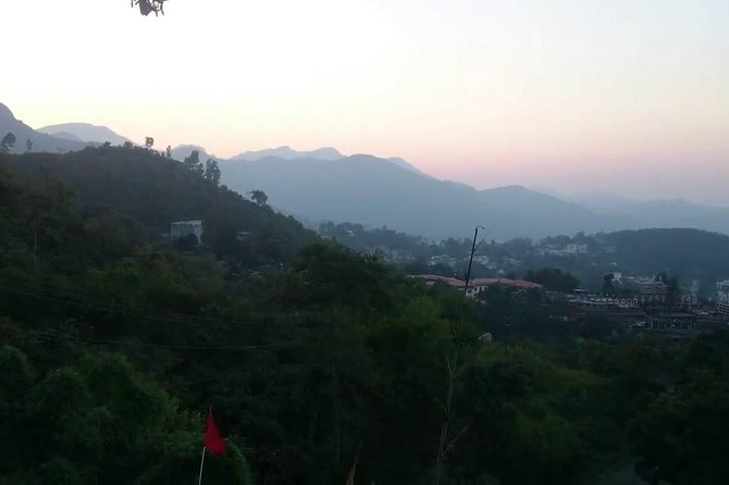 Affordable Transfer From Dehradun to Delhi - Meeting and Pickup Points