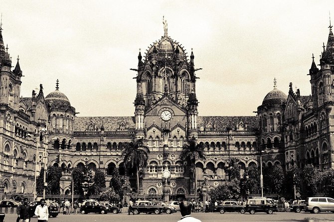 Affordable Transfer From Mumbai Airport to Pune - Booking Process
