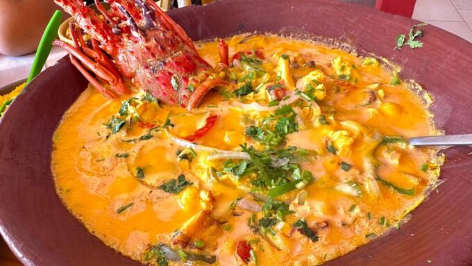 Afro-Brazilian Roots Private City Tour in Salvador - Acarajé Tasting Experience