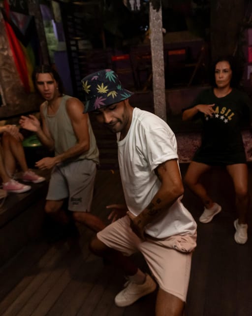 Afrodance Class + 2 Drinks + Beer Pong Contest - Inclusions