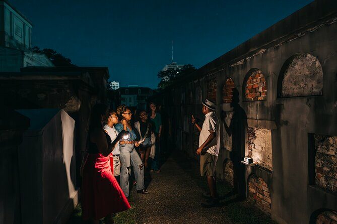 After-Dark Historical Night Tour of St. Louis Cemetery No. 1 - Practical Tips for Visitors