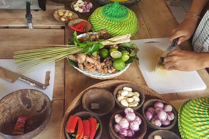 Afternoon Cooking Class & Making Bali Offering With Dinner - Balinese Spice Paste