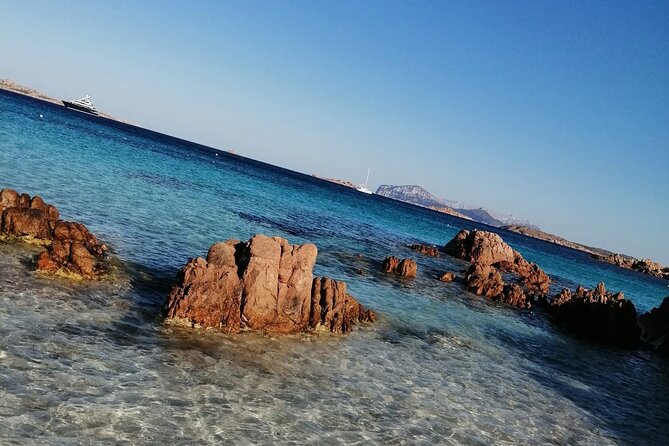 Afternoon Excursion (15:00/19:00) by Rubber Boat in the Archipelago of La Maddalena. - Meeting and Pickup Details