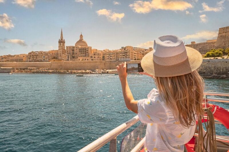 Afternoon Harbours Cruise With Guide and Roundtrip Transfers - Important Information