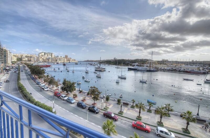 Afternoon Harbours Cruise With Guide and Roundtrip Transfers - Customer Reviews Summary