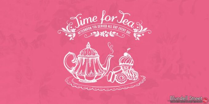 Afternoon Tea at Blundells Supper Club (Liverpool) - Drag Queen Interactions