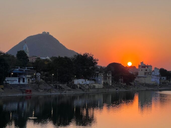 Afternoon Walking Tour With Sunset & Arti -The Pushkar Route - Witnessing the Arti Ceremony
