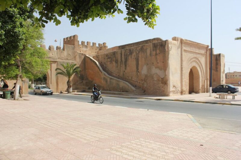 Agadir Excursion to Taroudant Oissis Tiout With Lunch - Lunch Experience