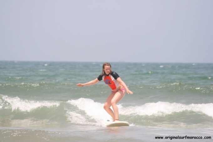 Agadir: Taghazout Beach Surf Lesson With Lunch and Transfer - Booking and Cancellation