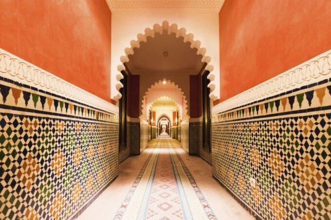 Agadir/Taghazout: Marrakech Trip With Licensed Tour Guide - Visiting Koutoubia Mosque