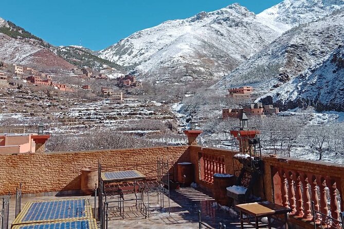 Agafay Desert Full-Day Trip From Marrakech and Camel Ride - Group Size and Guide Interaction