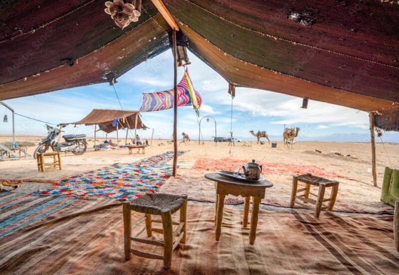 Agafay Guided Camel Riding and Dinner Under Stars - Key Points