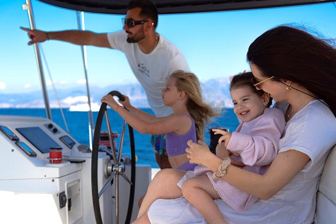 Agios Nikolaos Evening Catamaran Cruise in Mirabello With Dinner - Group Size and Accessibility