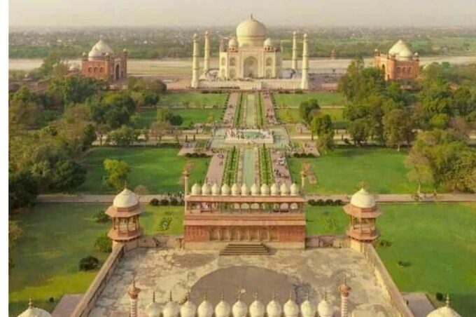 Agra 101 Walk Tour - Exploring the Taj Mahal