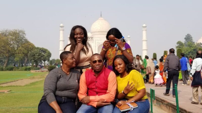 Agra: Agra Local Tour by Tuk Tuk - Avoiding Crowds at Taj Mahal
