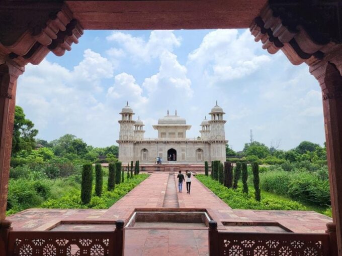 Agra: City Sightseeing Tour With Sunrise & Sunset Experience - Flexible Pickup and Transportation Options