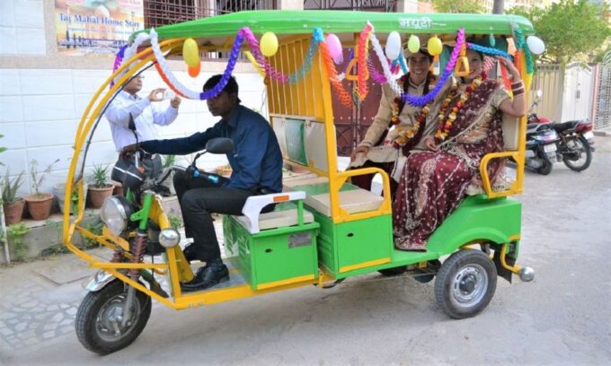 Agra City Tour By Tuk Tuk Or E Rickshaw - Marble Inlay Workshop