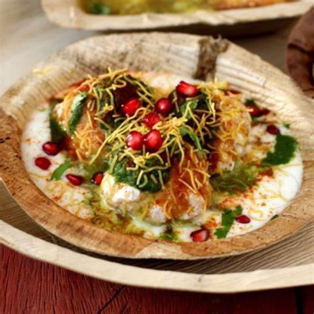 Agra: Evening Local Street Food Taste Tour With Guide - Meeting and Start
