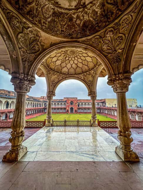 Agra Fort: Guided UNESCO Heritage Walking Tour - Key Points