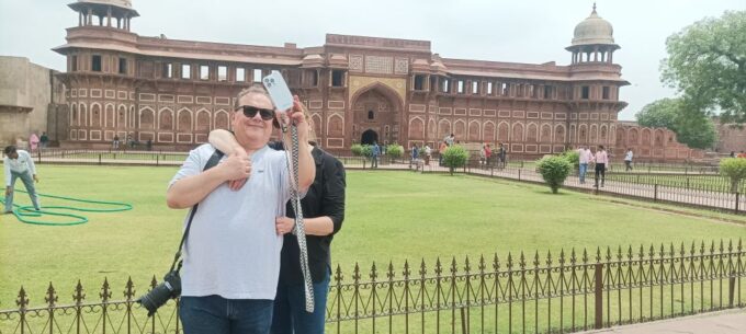 Agra : Full Day Sightseeing Tour of Agra With Guide Only - Lunch at Local Restaurant