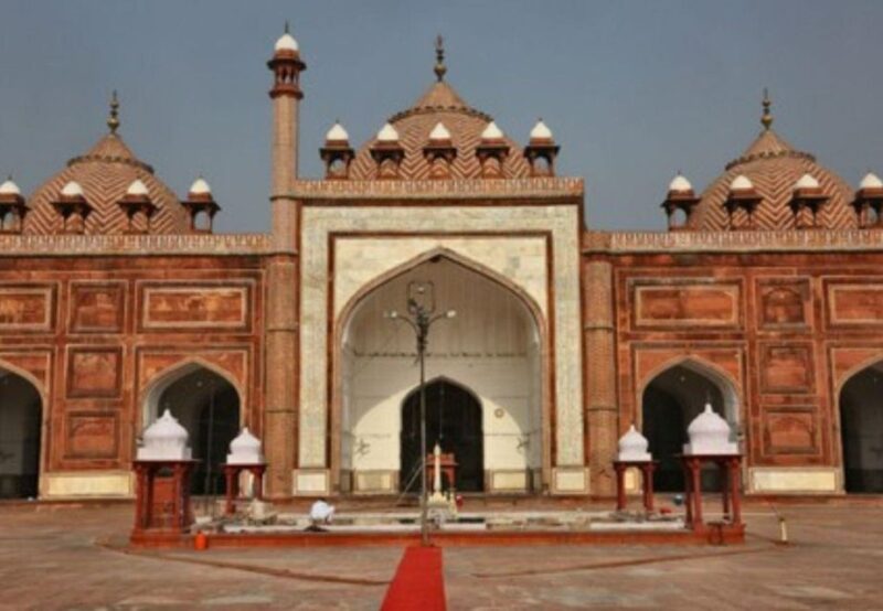 Agra: Heritage Walking Tour of Agra 2 Hours by Auto Rickshaw - Key Points