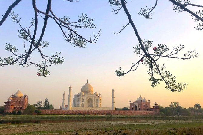 Agra Historical City Tour By Car - Key Attractions