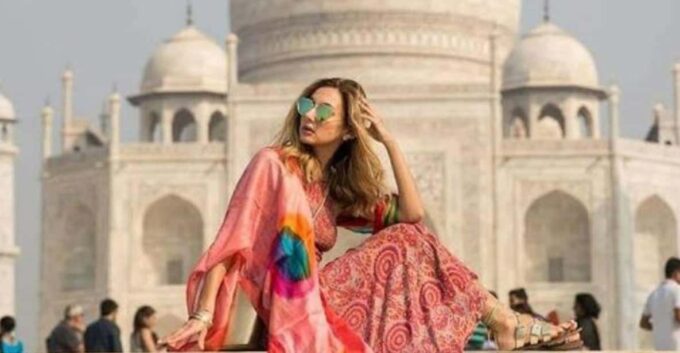 Agra in One Day: Delhi to Iconic Landmarks - Frequently Asked Questions