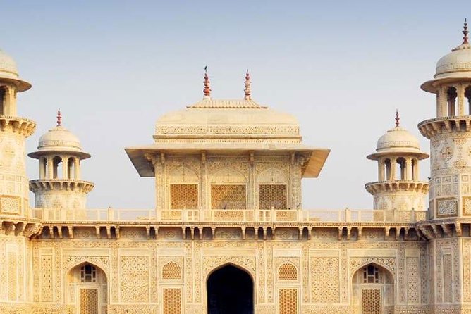 Agra LGBT Day Tour - Guided Exploration