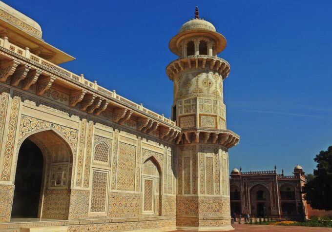 Agra: One-Day Taj Mahal, Agra Fort & Baby Taj Tour - Unwind at Baby Taj