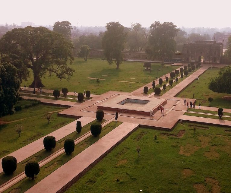 Agra : Private Car Hire With Driver and Flexible Hours - Comfortable Guided Experience