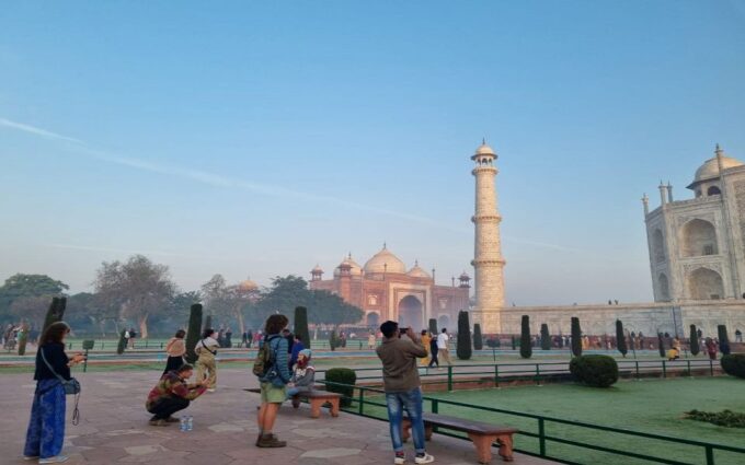 Agra: Sunrise Taj Mahal Tour With Taj Mahal Full Moon Light - Photography Opportunities