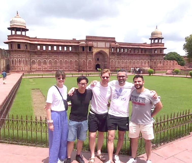 Agra: Taj Mahal & Agra Fort & Mehtab Bagh Tour With Guide - Agra Fort Exploration
