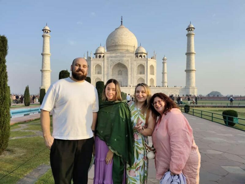 Agra: Taj Mahal & Agra Fort Skip-the-Line Tour with Lunch - FAQs