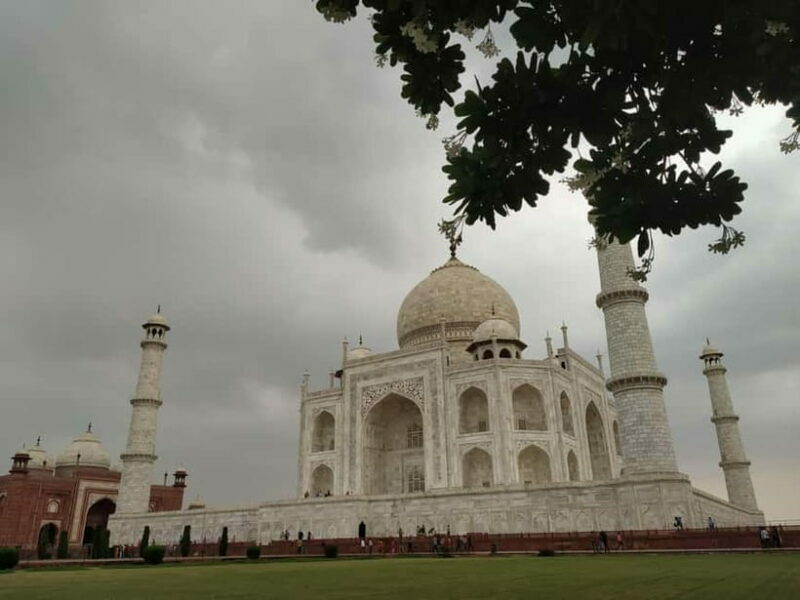 Agra: Taj Mahal and Mausoleum Guided Tour with Skip-the-Line - Who Will Love This Tour?