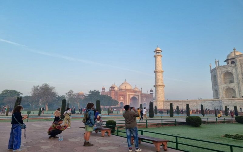 Agra: Taj Mahal Guided Tour With Lunch at 5-Star Hotel - Inclusions