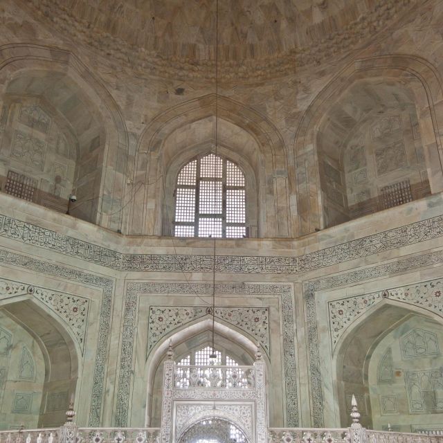 Agra : Taj Mahal Tour With Guide - Key Points