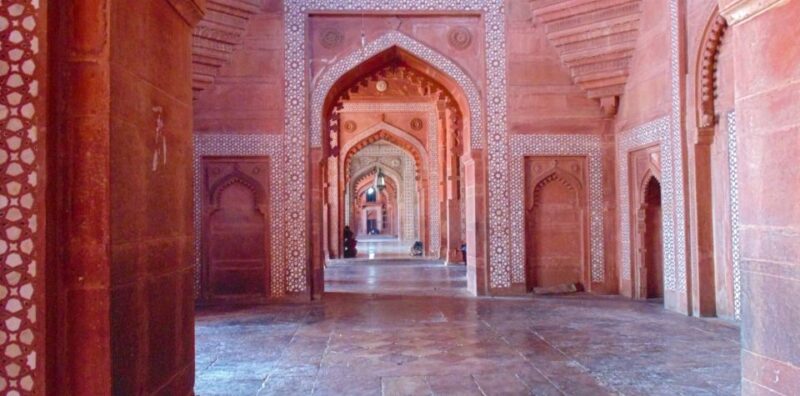 Agra: Taj Mahal Tour With Traditional Indian Dress - Itinerary and Highlights