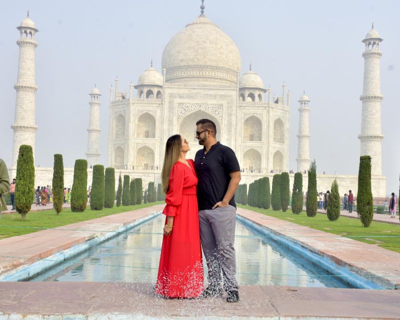 Agra: Taj Mahal With Mausoleum Skip the Line Tickets & Guide - Meeting and Accessibility