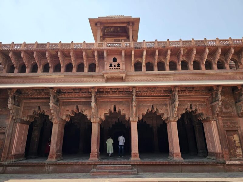 Agra to Fatehpur Sikri Day Tour Car and Guide - Itinerary Details