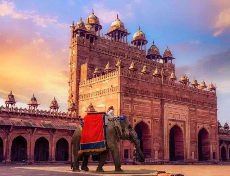 Agra to Jaipur Cab via Fatehpur Sikri & Abhaneri Stepwell - Discover Abhaneri Stepwell