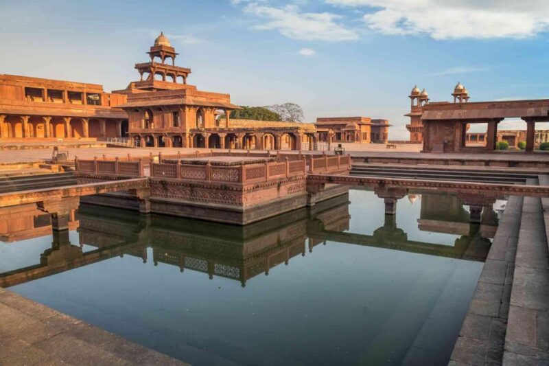 Agra to Jaipur With Guided Fatehpur Sikri & Abhaneri Tour - Key Points