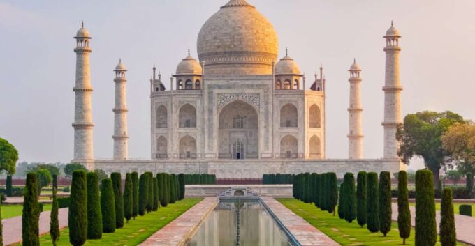 Agra: Tour Guide in Agra Full-Day - 8 Hours - Tour Guide